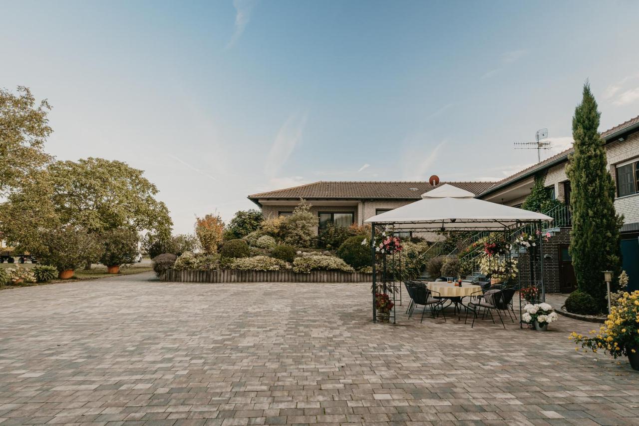 Weingut U. Gaestehaus Vogt-Fehlinger Biebelsheim Buitenkant foto