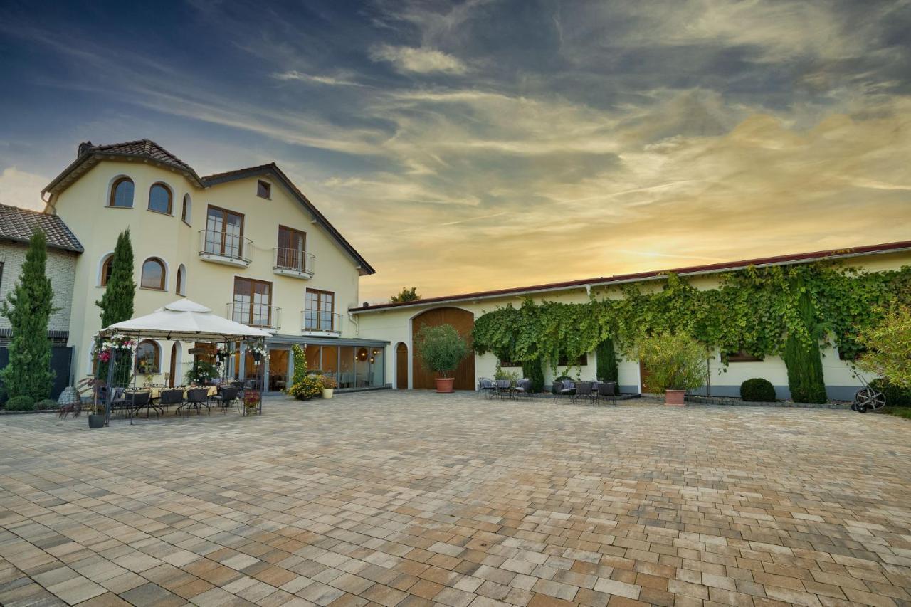 Weingut U. Gaestehaus Vogt-Fehlinger Biebelsheim Buitenkant foto